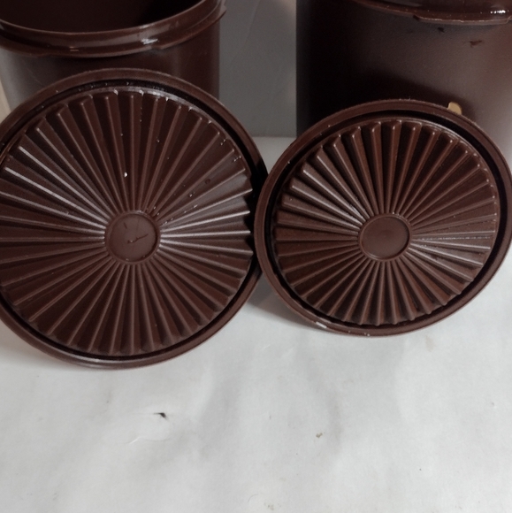Vintage Tupperware Brown Mushroom Sunburst Canister Servalier Set Of 2 - Picture 7 of 8
